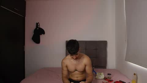 muscle isaac online show from 05-26-26, 10:28