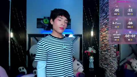 Snapshot of isaacnova chatting on 03-26-26, 01:28 isaacnova online show from 03-26-26, 01:28