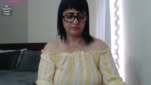 Snapshot of isabeel_sofia01 chatting on 01-21-25, 04:27 Isabeel Sofia online show from 01-21-25, 04:27