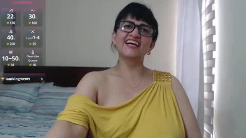 Snapshot of isabeel_sofia01 chatting on 02-21-25, 05:42 Isabeel Sofia online show from 02-21-25, 05:42