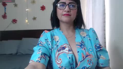 Snapshot of isabeel_sofia01 chatting on 03-07-25, 04:33 Isabeel Sofia online show from 03-07-25, 04:33