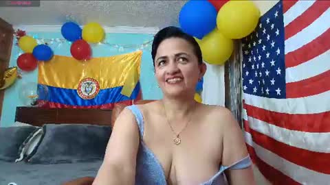 Snapshot of isabeel_sofia01 chatting on 07-11-26, 12:13 Isabeel Sofia online show from 07-11-26, 12:13