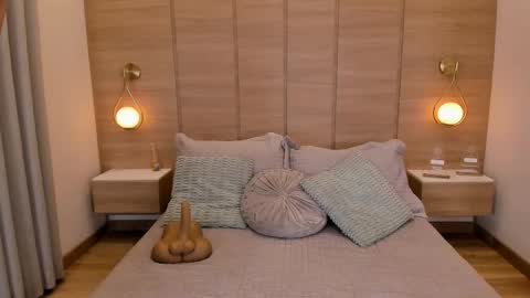 Snapshot of isabel_millher chatting on 02-28-26, 03:40 Isa online show from 02-28-26, 03:40