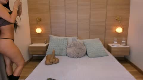 Isa online show from 03-13-26, 03:57