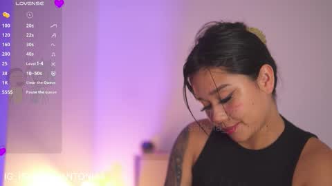    online show from 11-18-25, 01:04