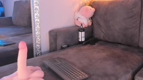 Isabela online show from 02-04-25, 06:17