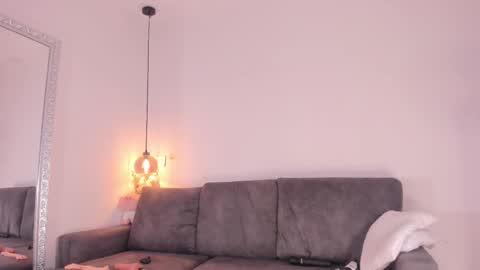 Isabela online show from 10-06-25, 12:02