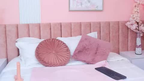 Snapshot of isabelaclark_ chatting on 12-02-25, 05:19 Isabela online show from 12-02-25, 05:19