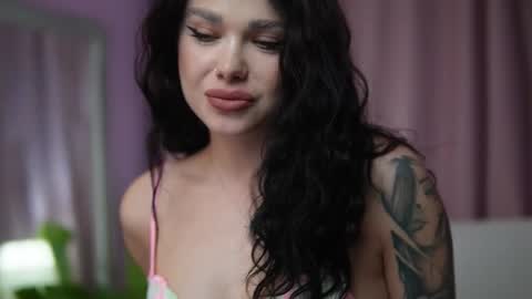  Isabel  online show from 01-10-26, 09:41