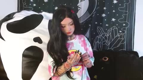    online show from 10-20-25, 09:26