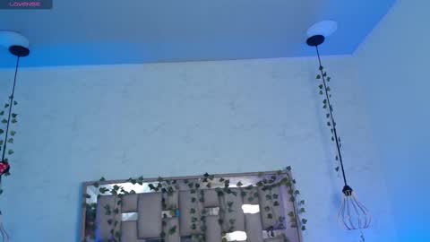 Isa Online 11pm to 5am Colombia time online show from 10-19-25, 06:03