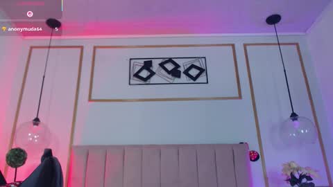 Isa Online 11pm to 5am Colombia time online show from 10-31-25, 06:09