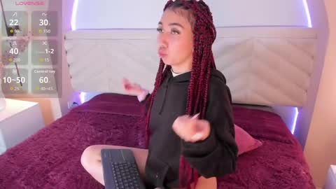 isabella_crofts online show from 04-22-26, 03:20