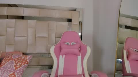 isabella_gomez11 online show from 03-02-25, 12:20