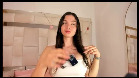 isabella_gomez11 online show from 06-06-26, 11:31