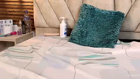 isabella_luxet online show from 06-10-26, 03:22
