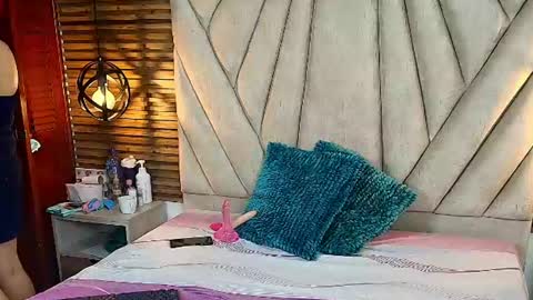 isabella_luxet online show from 07-16-26, 12:11