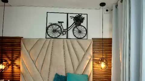 isabella_luxet online show from 07-22-26, 12:08
