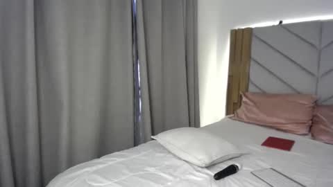 Isabella online show from 03-18-26, 03:04