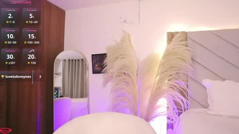 Snapshot of isabella_m_ chatting on 05-29-26, 04:43 Isabella online show from 05-29-26, 04:43