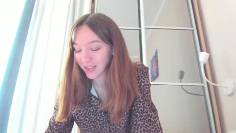 Snapshot of isabella_noir88 chatting on 05-31-26, 10:33 Isabella Noir online show from 05-31-26, 10:33
