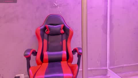 Isabella Nowa online show from 03-17-26, 11:35