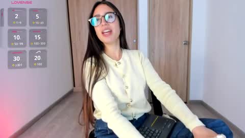 isabella_ospina online show from 05-27-26, 04:04