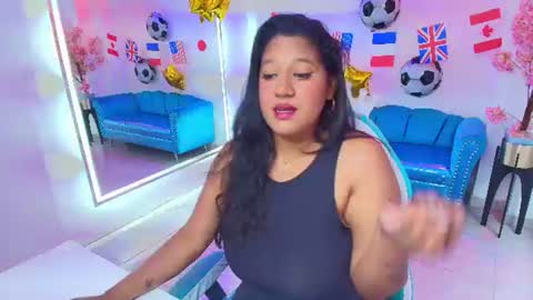 Isabella  online show from 06-13-26, 07:56
