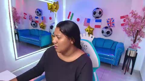 Isabella  online show from 06-16-26, 07:38