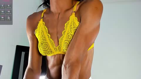 Isabella online show from 01-25-25, 12:38