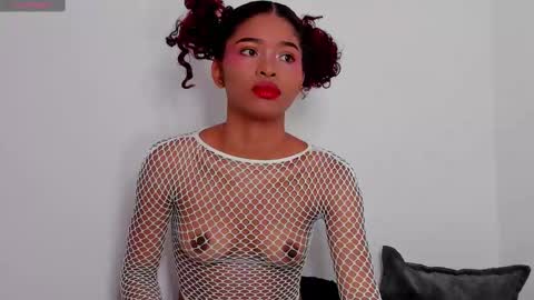 Snapshot of isabella_sex18 chatting on 02-18-25, 01:10 isabella online show from 02-18-25, 01:10