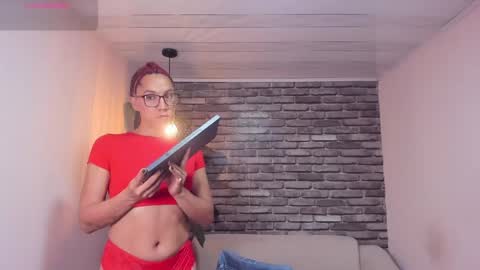 Camila online show from 04-15-26, 12:01