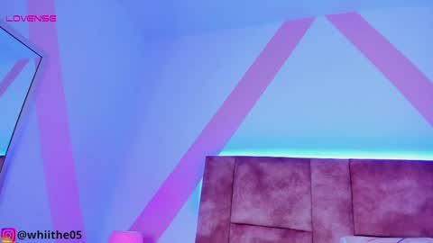 Isabella White online show from 02-25-25, 10:39