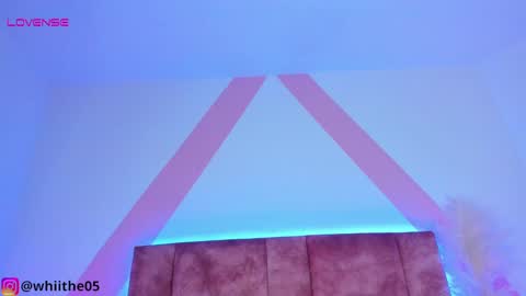 Isabella White online show from 03-08-25, 04:06