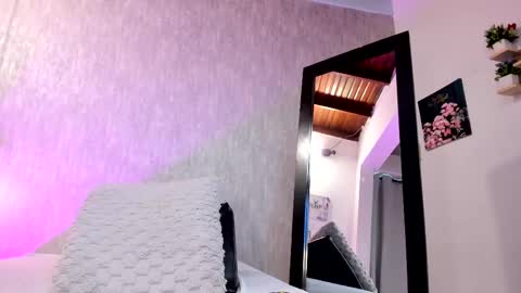 isabella zc online show from 02-11-25, 02:57