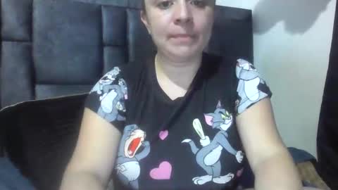 isabellaa_hills_ online show from 06-07-26, 05:22