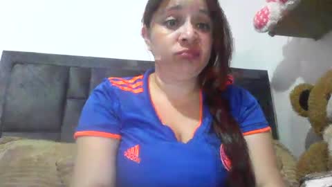 isabellaa_hills_ online show from 07-04-26, 02:29
