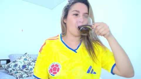 isabellaa_smith03 online show from 06-23-26, 11:36
