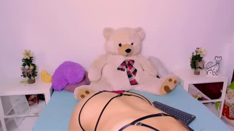 Snapshot of isabellaacruz chatting on 01-02-25, 11:27 ISABELLA  online show from 01-02-25, 11:27