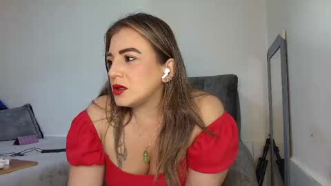 Snapshot of isabellaagarcia chatting on 04-28-26, 04:28 Isabella online show from 04-28-26, 04:28