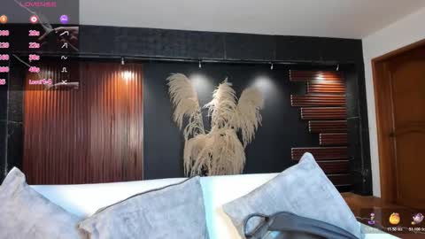 Isabella  Everyday From 0530 to 1430 Col Time online show from 10-28-25, 11:58