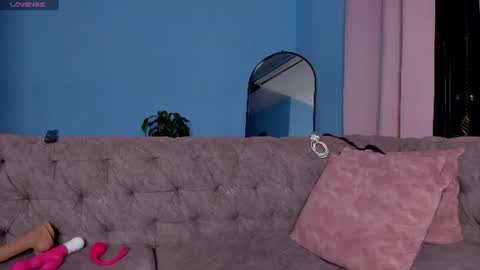    v online show from 07-24-26, 12:19