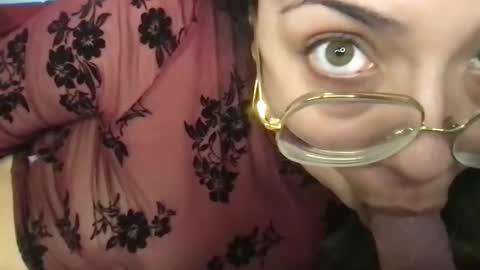 isabellaelizabeth online show from 04-21-26, 10:12