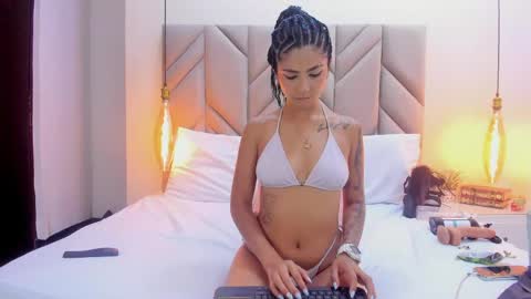 Snapshot of isabellafoox chatting on 05-08-26, 04:12 isabellafoox online show from 05-08-26, 04:12