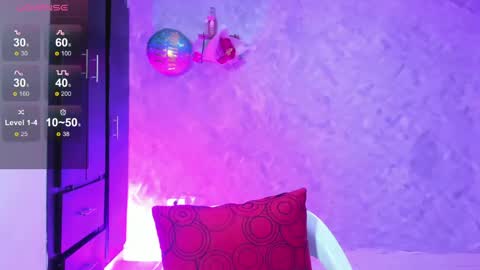 Instagram soybella01  online show from 04-24-26, 06:21