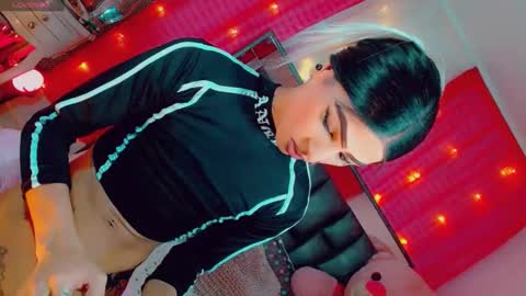 isabellagirs online show from 12-14-25, 06:52