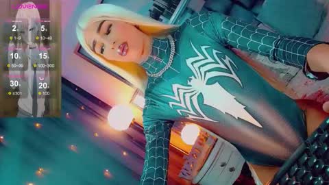 isabellagirs online show from 05-18-26, 12:07