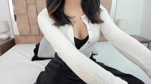 isabellakai online show from 09-21-25, 08:21