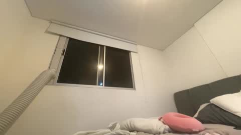 Isabella.. back again  online show from 04-18-26, 04:05