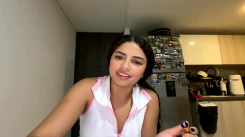 Snapshot of isabellakoffs chatting on 08-06-26, 01:18 Isabella.. back again online show from 08-06-26, 01:18